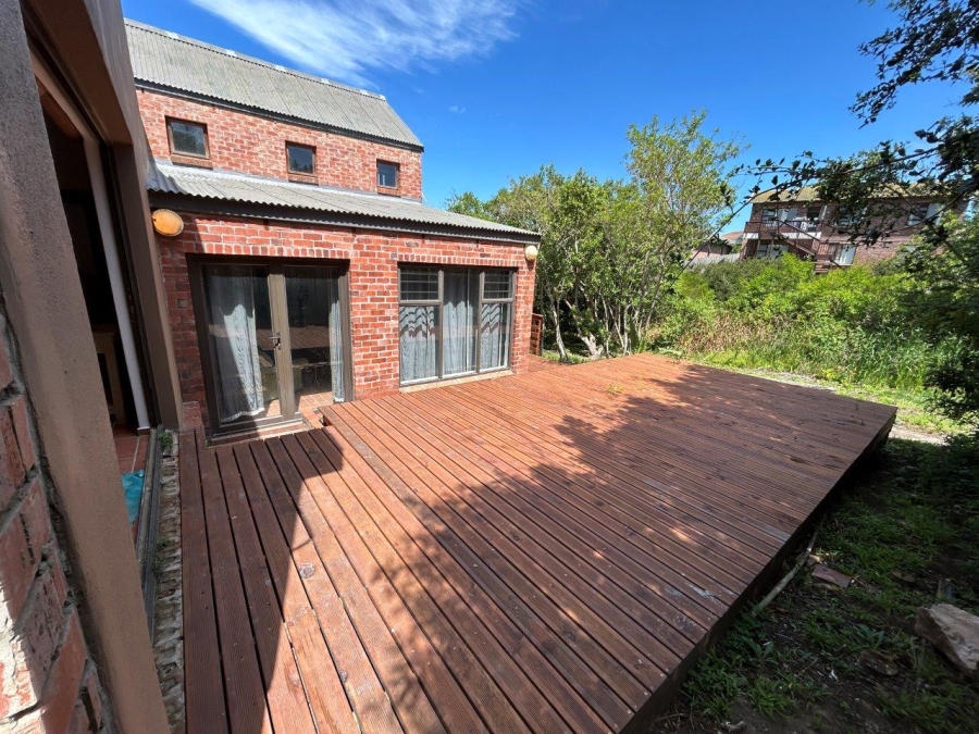 4 Bedroom Property for Sale in Noorsekloof Eastern Cape